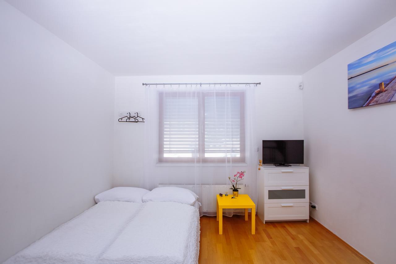Beautiful Apartment In Central Residence Praha Eksteriør bilde