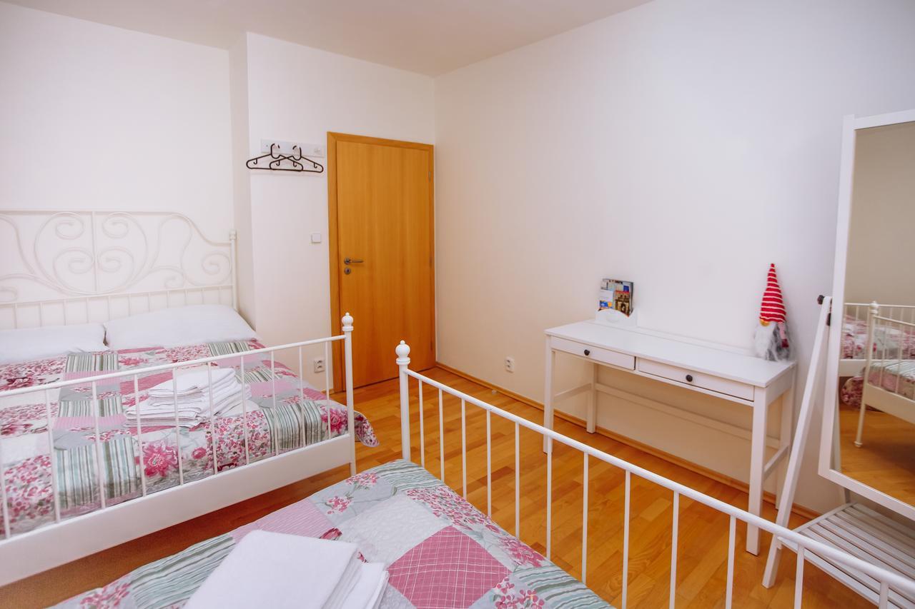 Beautiful Apartment In Central Residence Praha Eksteriør bilde